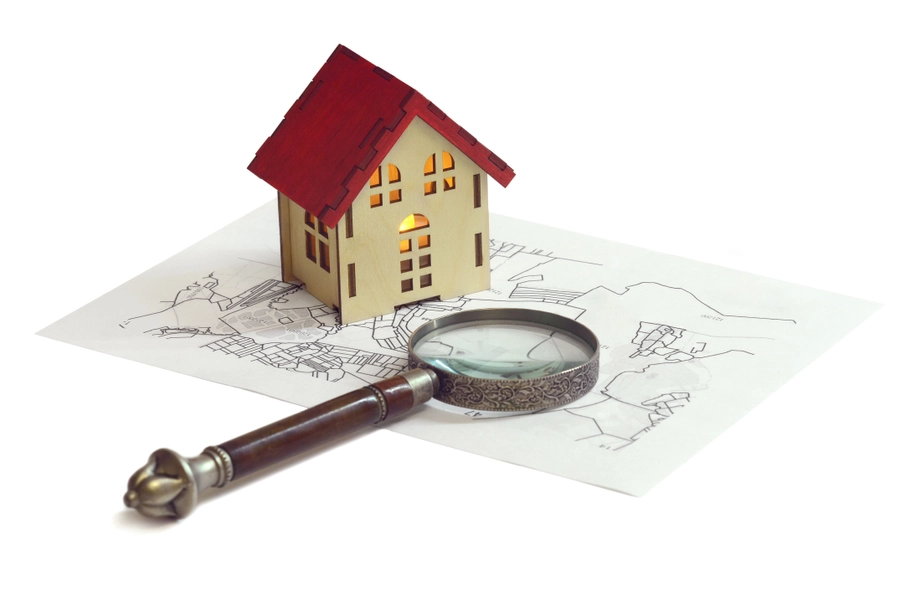 buyingauction magnifying - Strakers Estate Agents - Strakers Estate Agents